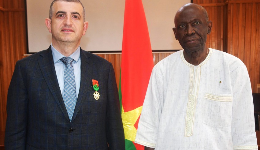 Haluk Bayraktar'a Burkina Faso'dan devlet nişanı