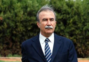 Hanefi Avcı, Mehmet Baransu'nun teybini parçaladı