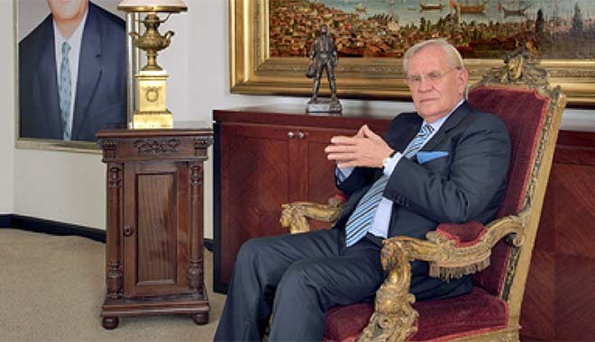 Son dakika... Erdoğan Demirören hayatını kaybetti!