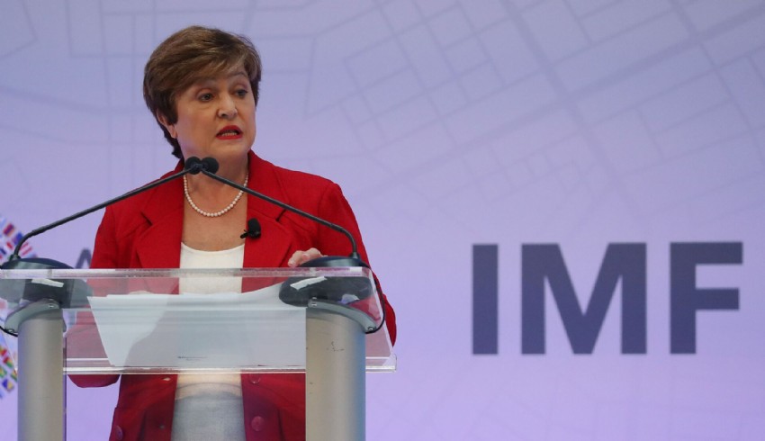 IMF, faiz indirimleri için 2025’i işaret etti