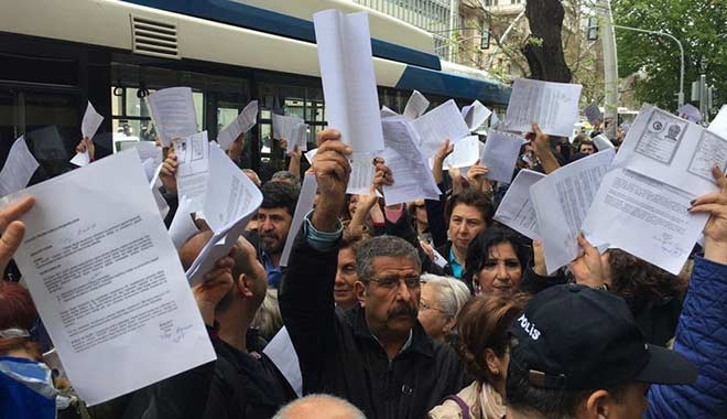 İki parti resmen başvurdu: Referandum iptal edilsin