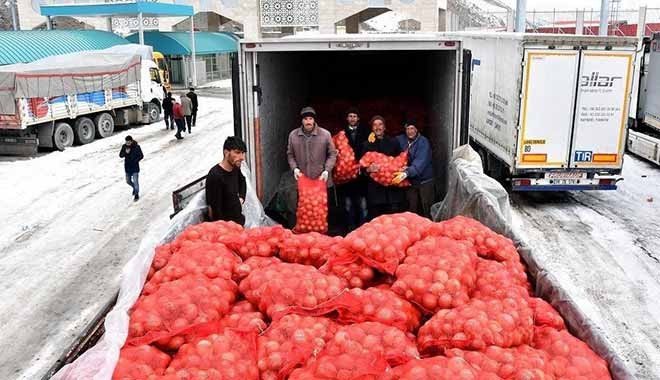 İran'dan soğan ithalatı başladı: Toptan satış fiyatı 3 TL