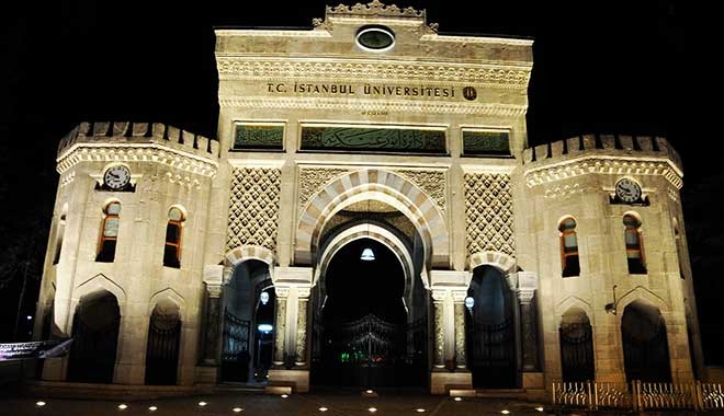 İstanbul Üniversitesi’nde ‘ballı hoca’ saltanatı: Derse girmeden maaş...