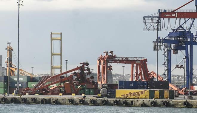Haydarpaşa Limanı kapandı… Zarar büyük