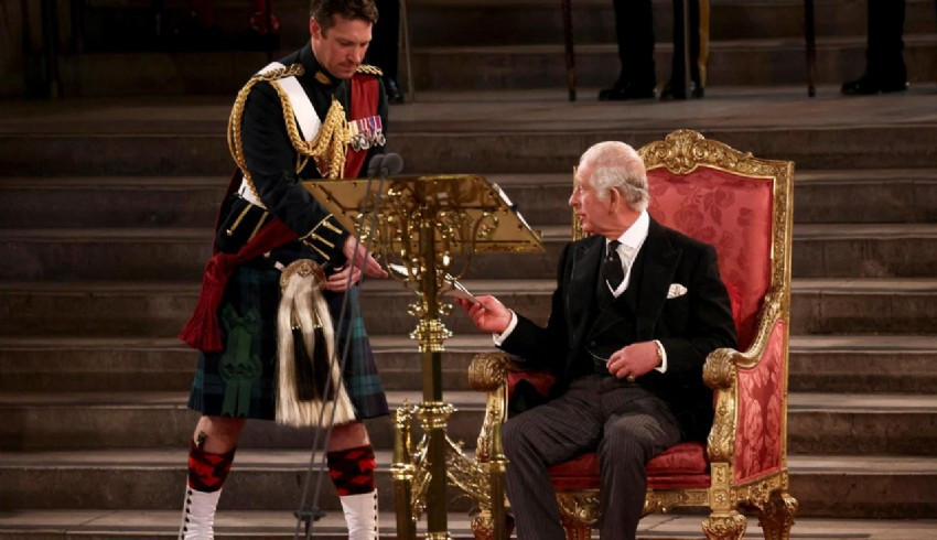 Kral Charles'ın servetinde yok yok: Atlar, tablolar, mücevherler...