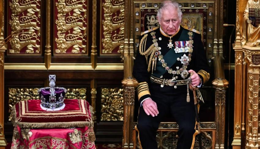 Kral Charles'ın taç giyme törenine kimler katılacak?