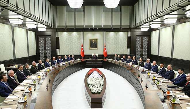 Kulisler kaynıyor: Veda toplantısı, 5-6 isim birden...