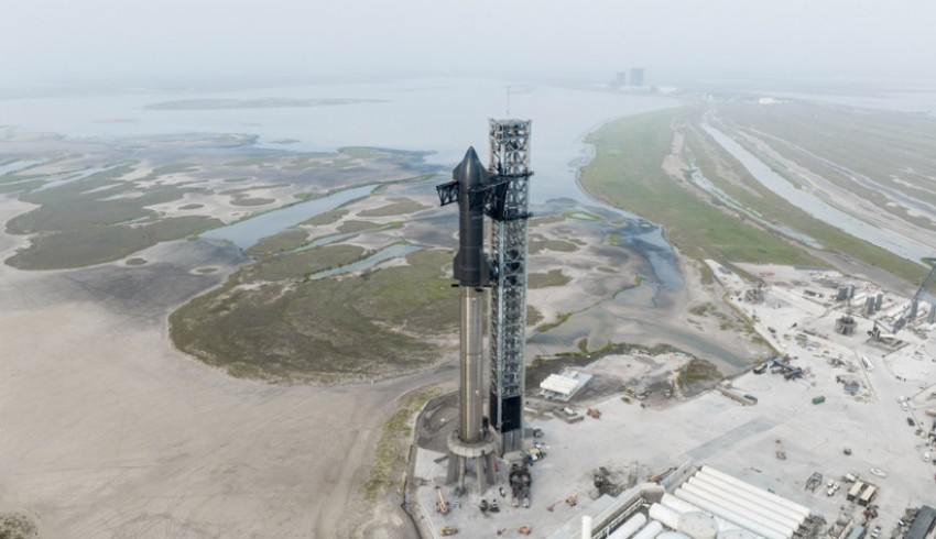 Musk, Mars’ta koloni hayaline bir adım daha yaklaşıyor