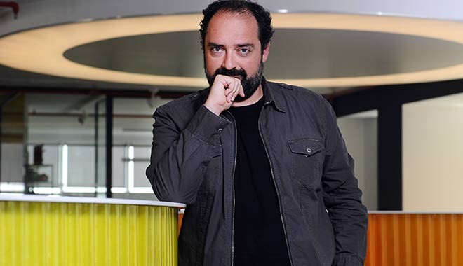 Nevzat Aydın'dan maskeli takip paniği: Aracın sahibi 'Satılık evlerin fotoğrafını çektim' dedi