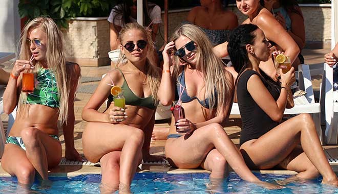 Nijeryalı futbolculara Rus kızlarıyla seks yapma yasağı