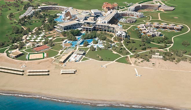 Otellerini bir bir sattı! Ünlü turizmci o oteli icradan geri aldı, şimdi...