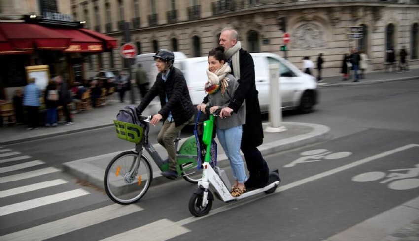 Paris’in yüzde 90’ı scooter'lara 'hayır' dedi