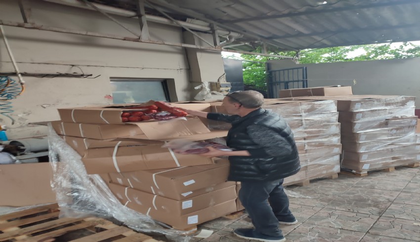 Sağlıksız koşullarda depolanan 3.8 ton kurban eti imha edildi