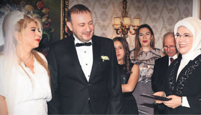 Sarsılmaz'ın patroniçesinin nikah şahidi Emine Erdoğan