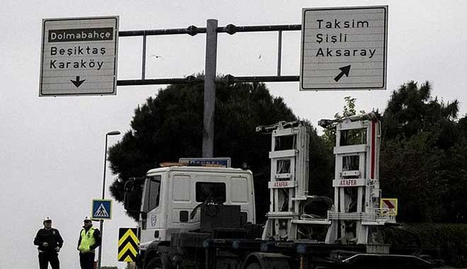 Son Dakika: Taksim Meydanı'na çıkan yollar araç trafiğine kapatıldı