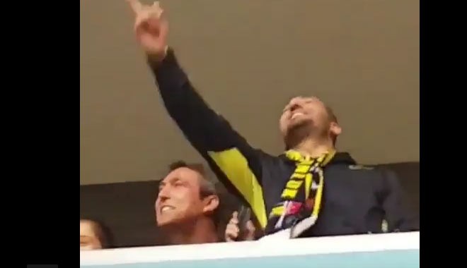 Sosyal medya Ali Koç'u konuşuyor: Cim bom'a böyle koyarlar...