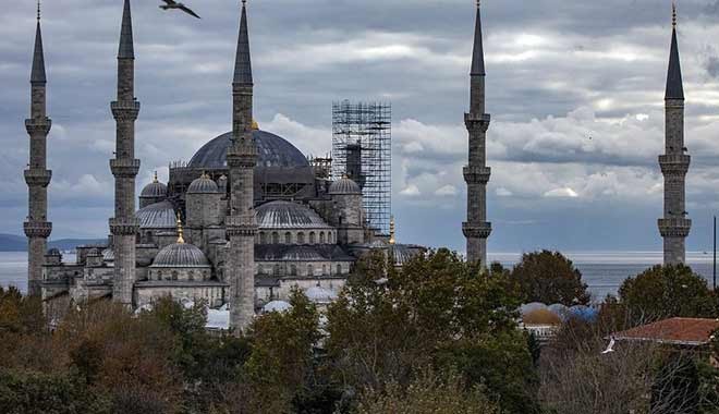 Sultanahmet Camii'nde restorasyon: 6 minaresiyle ünlü cami bir süreliğine 5 minareli