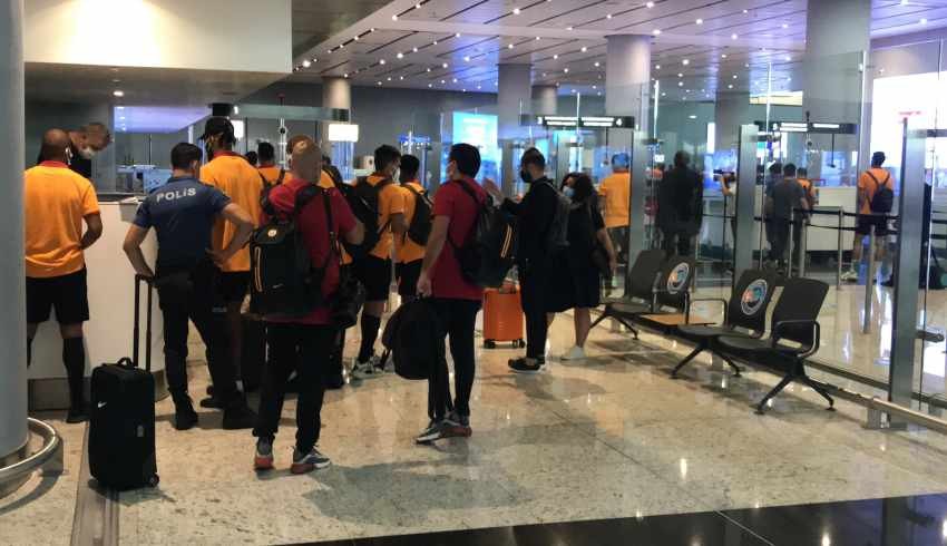 Terim çok sinirlendi! Galatasaray'a Yunanistan'da tepki çeken hareket