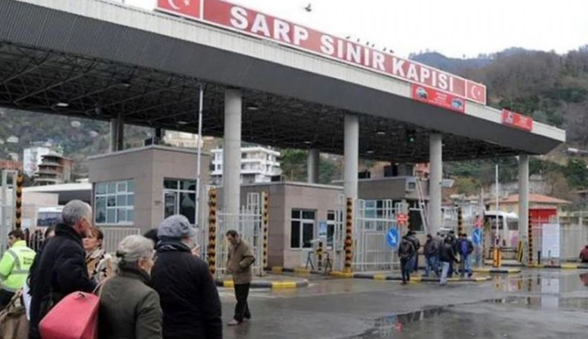 Türk lirası karşısında değer kazanan Lari, Gürcüleri Türkiye'ye akın ettirdi