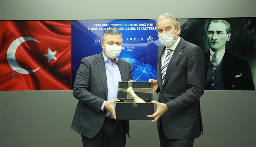 Türk tekstil sektörü ve Hollanda geri dönüşüm alanında iş birliğine hazır