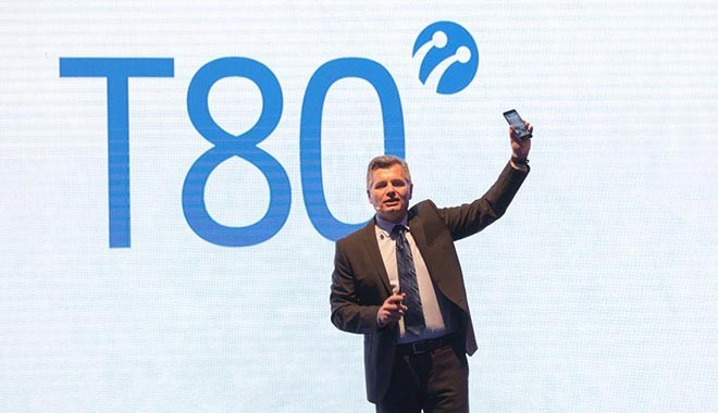 Turkcell'den şaşırtan fiyatlarla yeni T80 cep telefonu