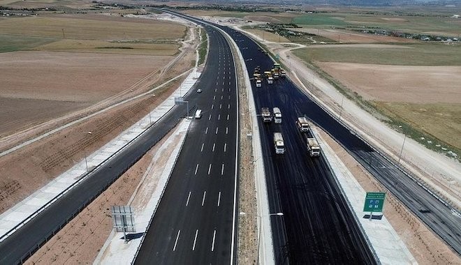 Bitmeyen yoldan tam para alınıyor iddiası