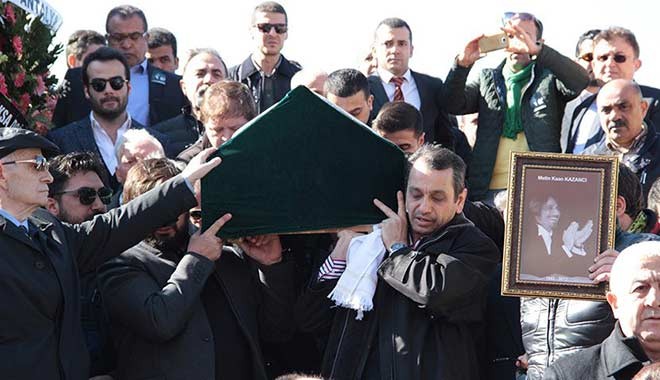 Ünlü iş adamının oğlu son yolculuğuna uğurlandı