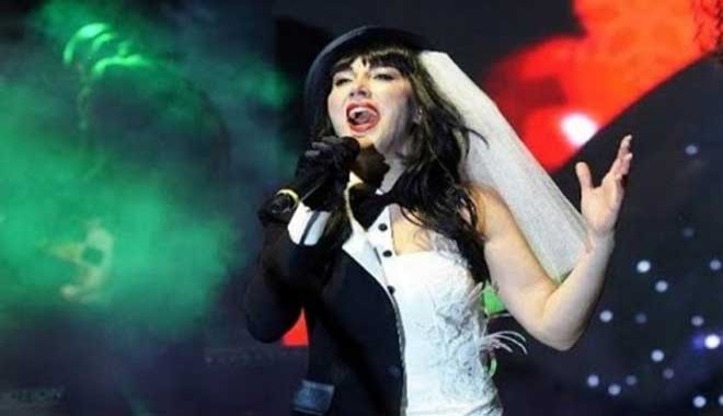 Ünlü otelde dolandırıldıkları ortaya çıkınca Hande Yener konseri karıştı