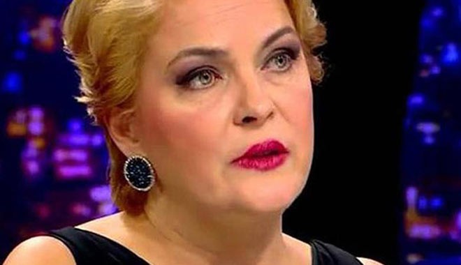 Ünlü sanatçı Nurseli İdiz, İzmir’de gözaltına alındı