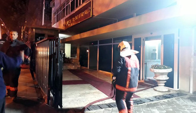 YSK'nın deposunda ilginç yangın