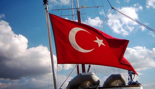 Yabancılara avantaj kalktı! Türk bayrağını gururla dalgalandır
