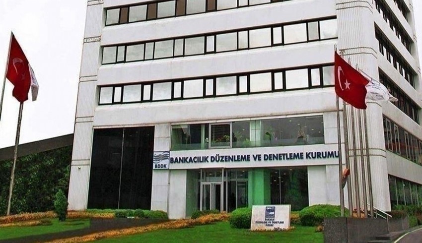 Resmi Gazete'de yayımlanan karara göre; Bankacılık Düzenleme ve Denetleme Kurumu (BDDK), 2 yeni banka kurulmasına ve 1 bankaya faaliyet izni verilmesini kararlaştırdı.
