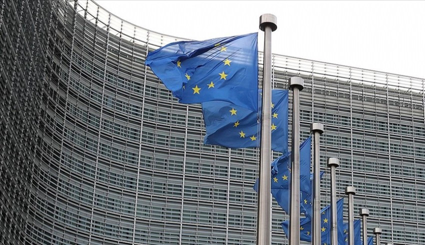 AB Komisyonu, Türkiye raporundaki "PKK bağlantılı YPG" ifadesini muğlak bıraktı