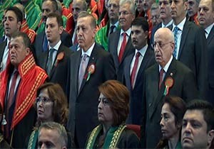 Adli Yıl açılış töreninde hâkim ve savcılar Erdoğan'ı ayakta alkışladı