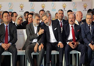 AK Parti'nin eski ve yeni bakanları bir araya geliyor
