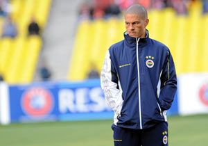 Alex kadro dışı bırakıldı, A2 ile çalışacak