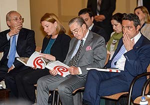 Ali Koç'tan maaş esprisi: Çok veriyormuşuz