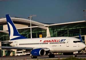 Pilotlar kavga etti, yolcular 3 saat bekledi