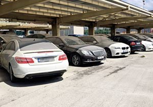 ‘Sarı Mercedes’ alarmı, lüks araç girişi patladı