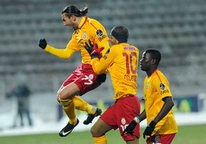 Galatasaray, Manisa'yı penaltılarla devirdi