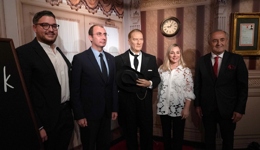 Atatürk'ün balmumu heykeli, Berlin'de ziyarete açılıyor