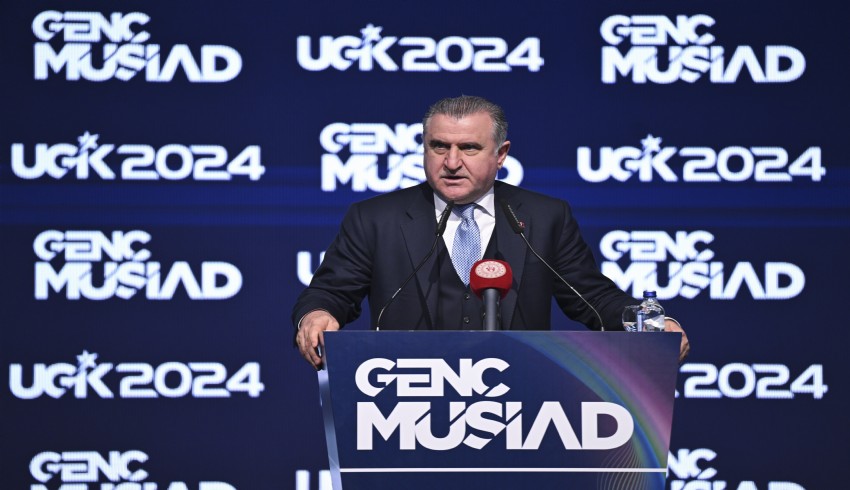 Bakan Bak, Uluslararası Genç İş Adamları Kongresi'nin açılışına katıldı