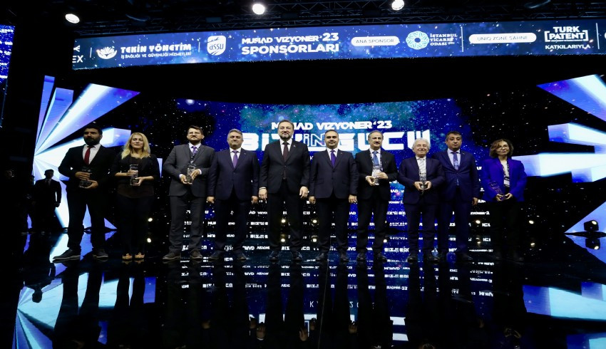 Bakan Kacır MÜSİAD Vizyoner'23 Zirvesi'nde ihracat vurgusu yaptı