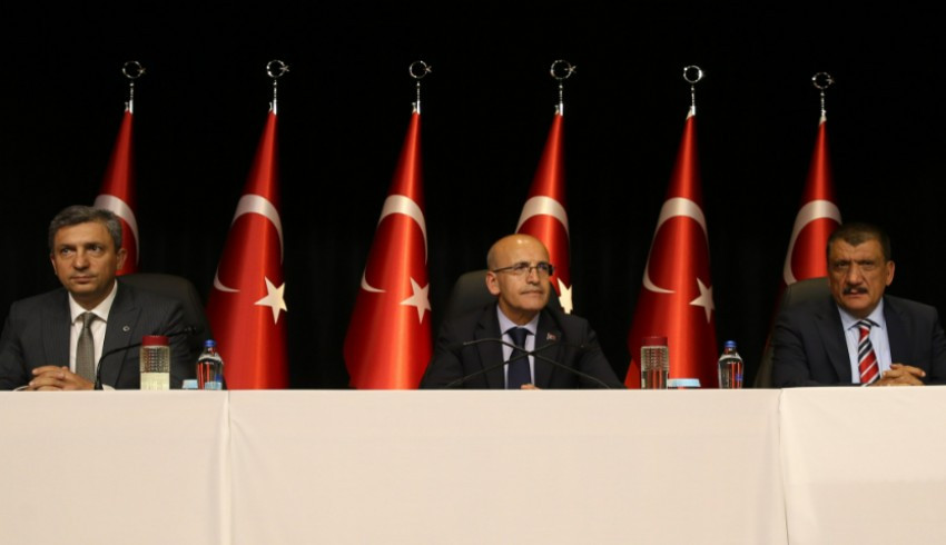 Bakan Mehmet Şimşek Malatya'da temaslarda bulundu