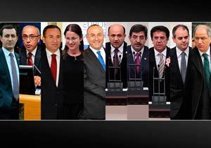 Kabinenin 3’te 1’i gitti: İşte yeni bakanlar