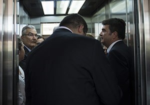 CHP’de Baykal gerilimi: Toplantıya damga vuran çıkış