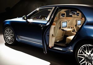 Lüks Bentley otomobil icradan kaça satılık?