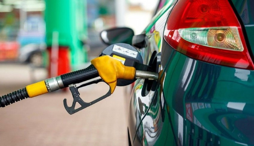 Benzin fiyatlarında 5 motorinde 8 kuruşluk zam