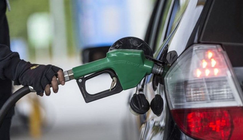 Benzine bu gece yarısından itibaren 1,79 TL zam geliyor
