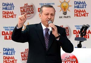 Erdoğan, yoğun bakımda olduğu haberlerine meydandan cevap verdi